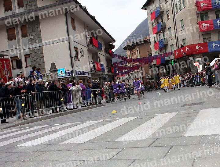 Gara delle Bighe 2011-7886.jpg
